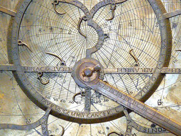Details of an astrolabe plate