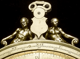 Détail du trône d'un astrolabe de 1573 fabriqué par Ferdinand Arsenius à Louvain en Belgique